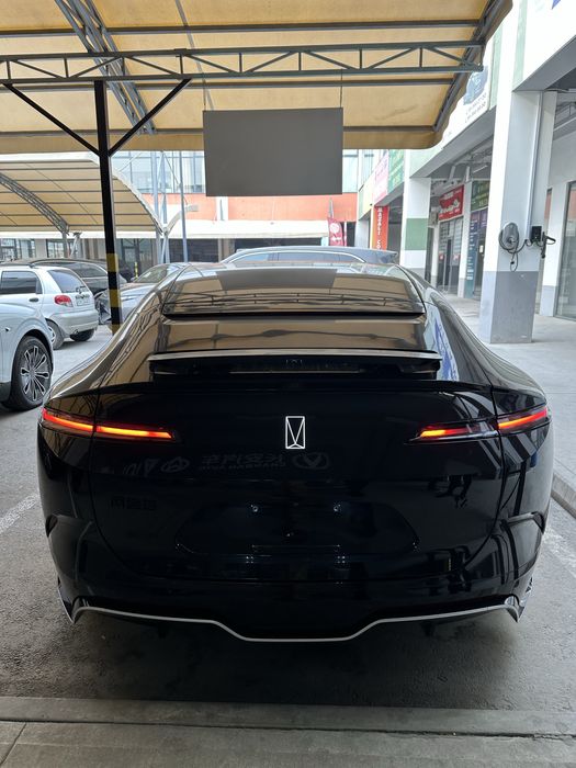 Avatr 12 Master Yangi 2025-08