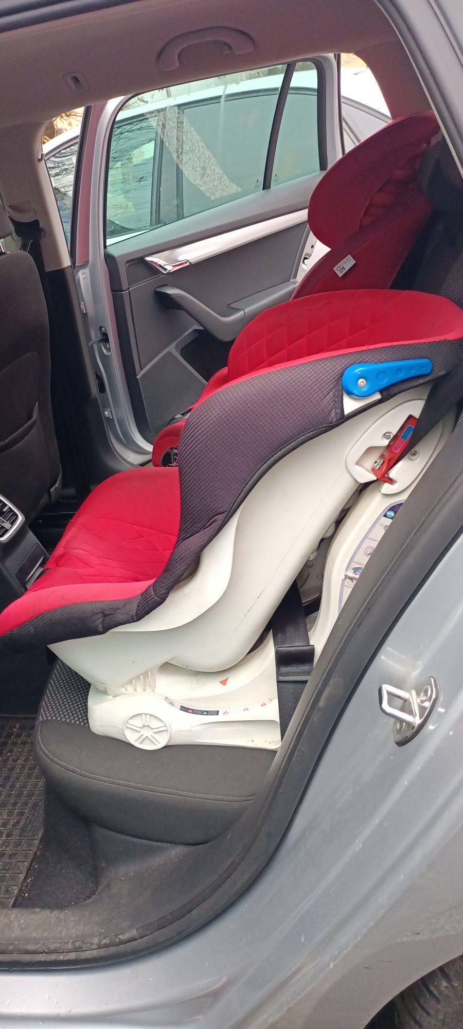 Scaune de masina 0-18 kg cu poziție de somn