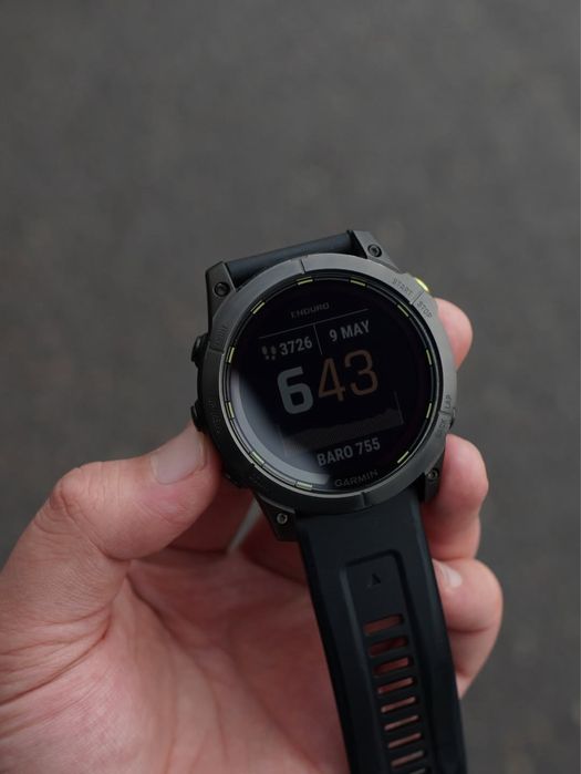 Garmin Enduro 2 в идеальном состоянии