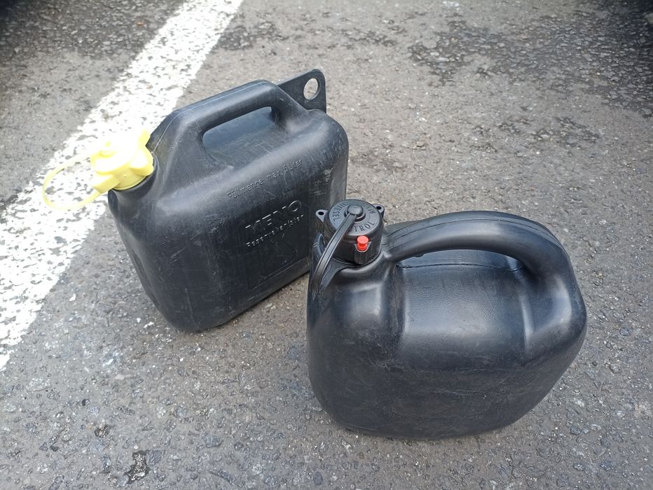 Set-2CanistreCombust.(2x5l), stare perfecta.