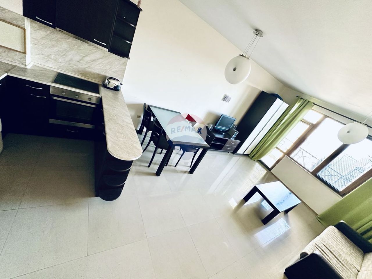 Дава се под наем Тристаен апартамент в Балчик - 104 кв.м за 550 € - Снимка #5