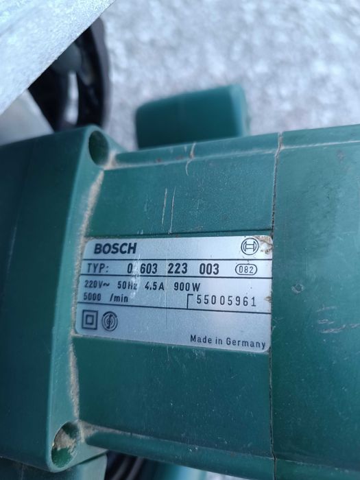 Ръчен циркуляр BOSCH