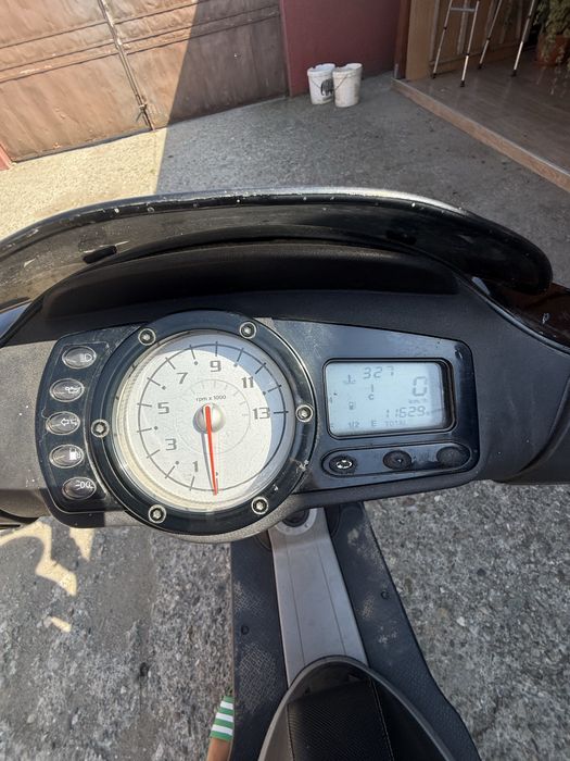 Vând piaggio NRG cu racire pe apa