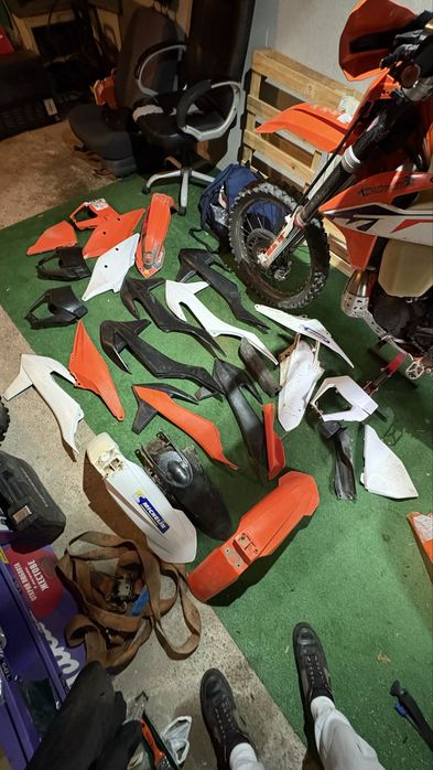 KTM пластмаси 19-23г