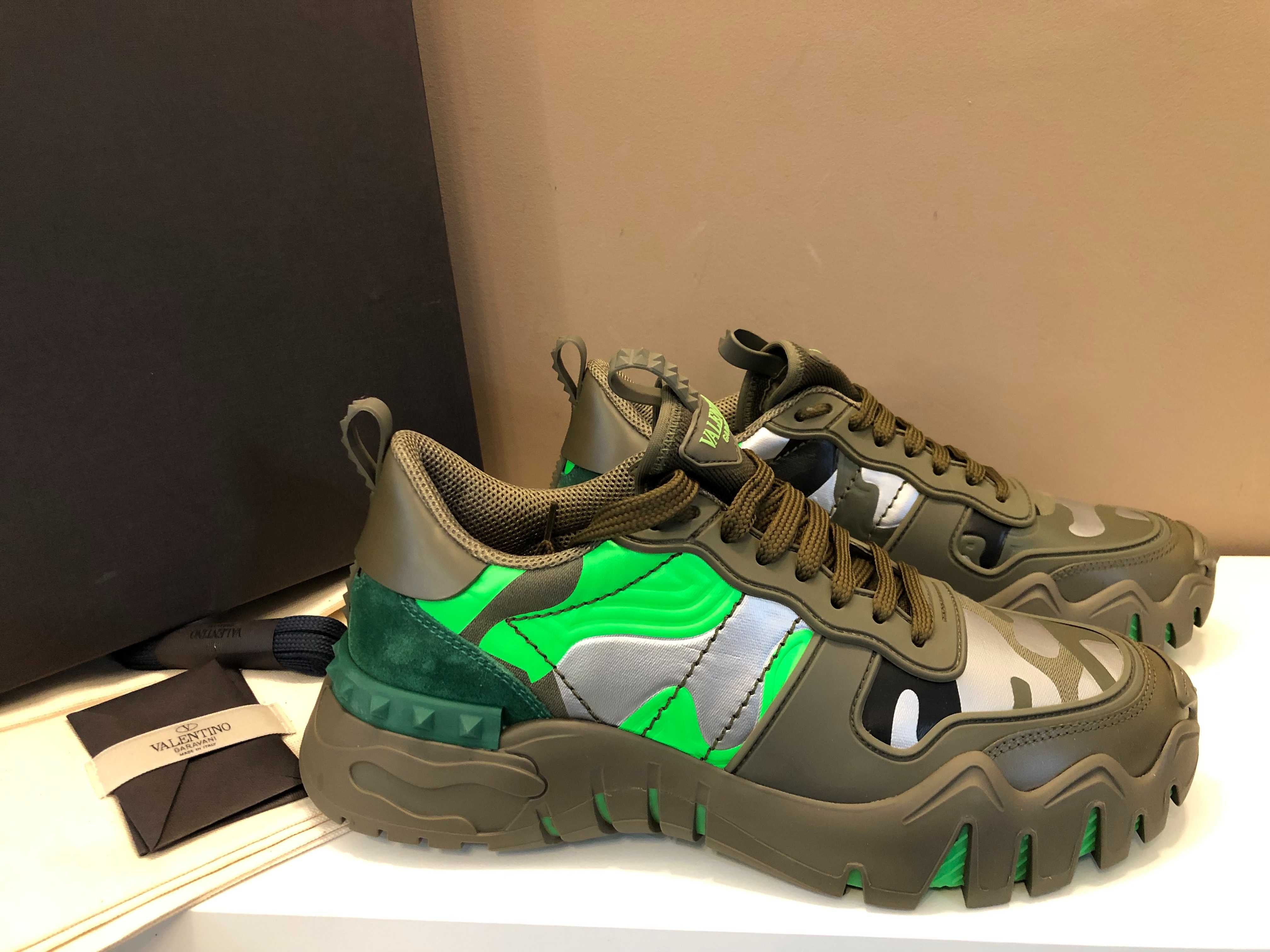 Valentino sneakers 40,5 autentici, full box, retail 690 euro