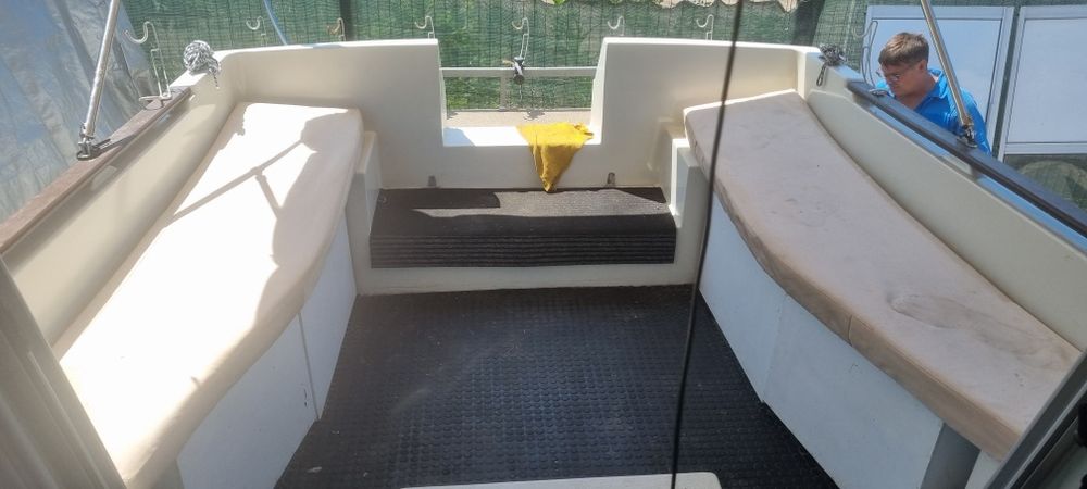 Barca Cabinata diesel Artaban 580 cu peridoc