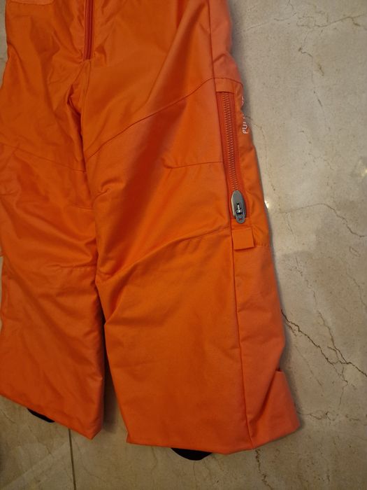 Vând costum sky 91-104 cm 3-4 ani