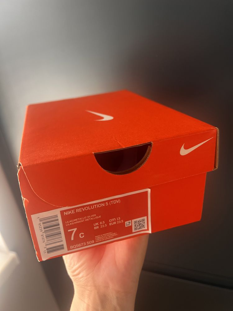 Nike Revolution 5 23.5