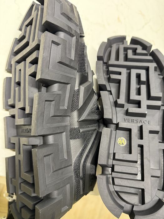 Versace Greca Labyrinth