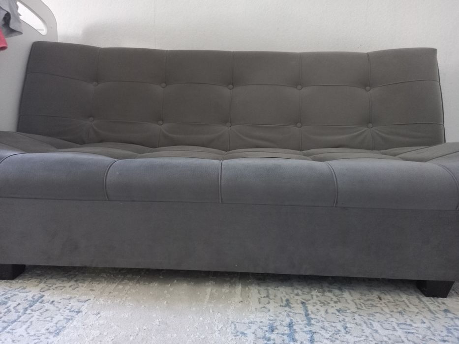 Продам диван срочно