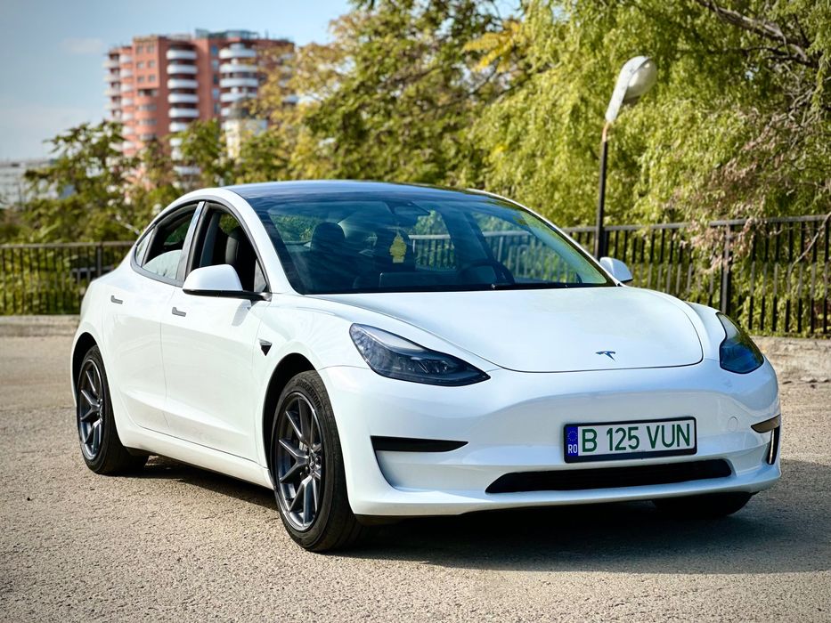 Tesla model 3 2023 Standard Range Plus