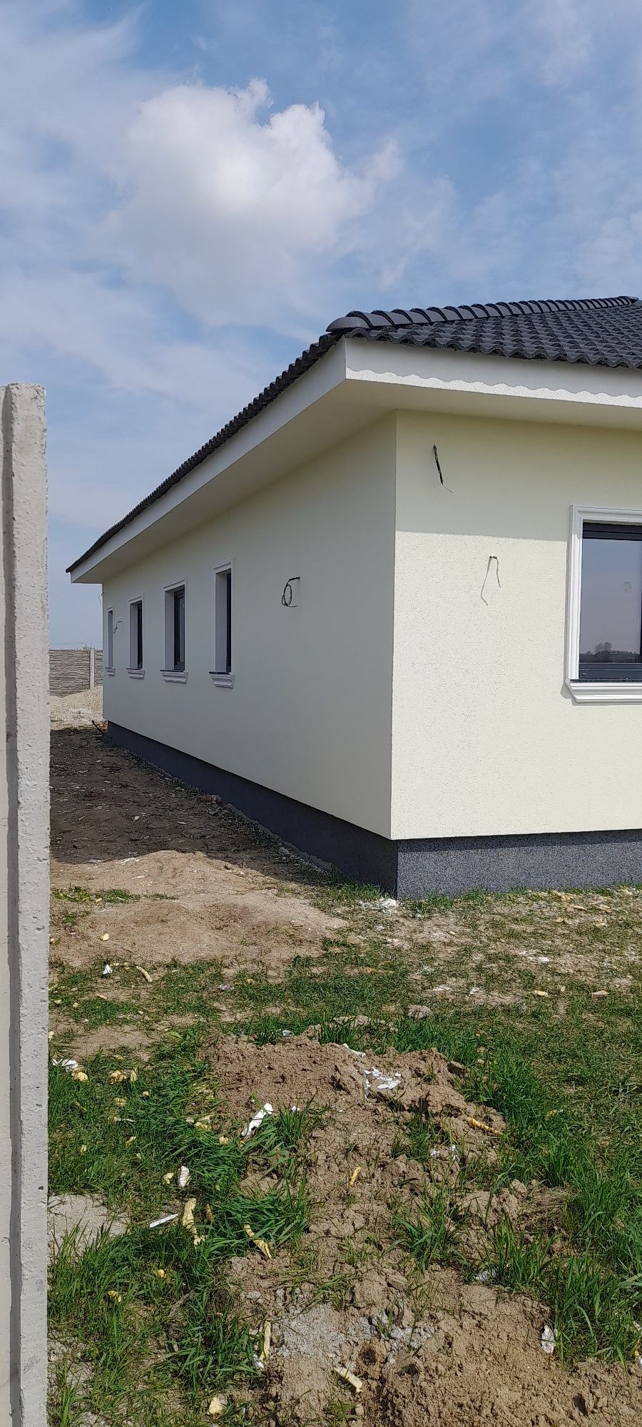 Vind duplex cu utilitati Mosnita Noua