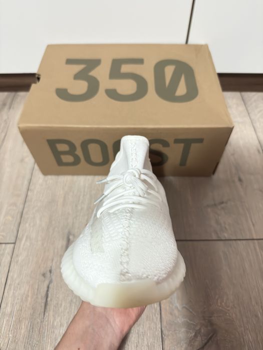 Adidasi yezzy 350 albi