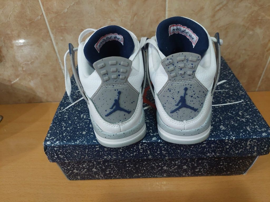 Jordan 4 midnight navy blue