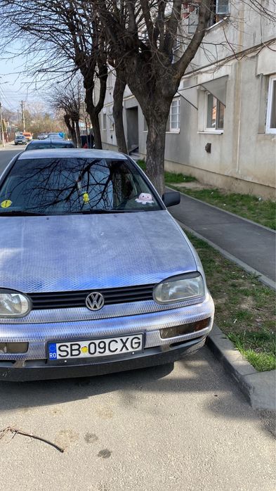 Vand golf 3 culoare mai deosebita