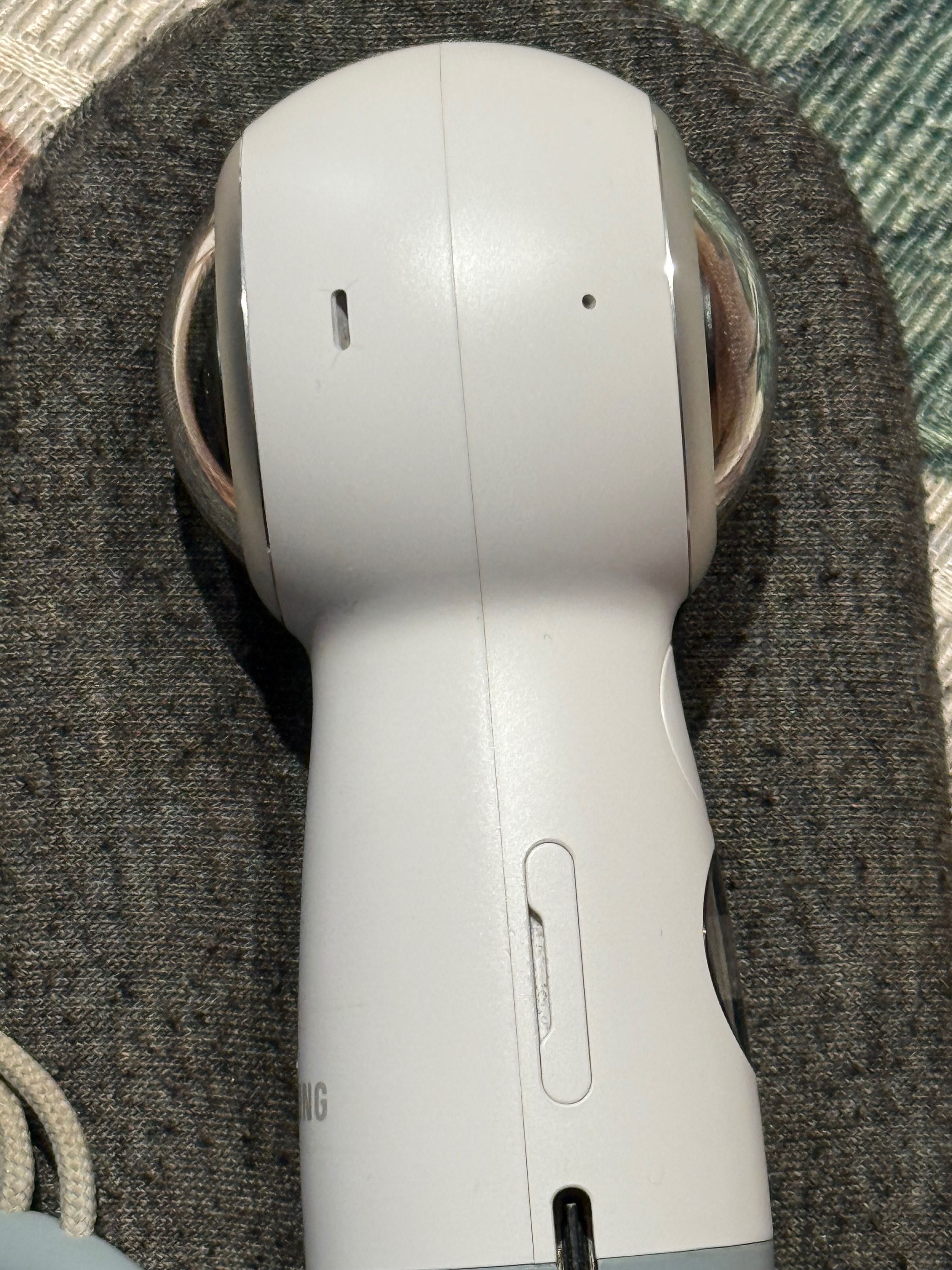 Samsung Gear 360 (2017) като нова