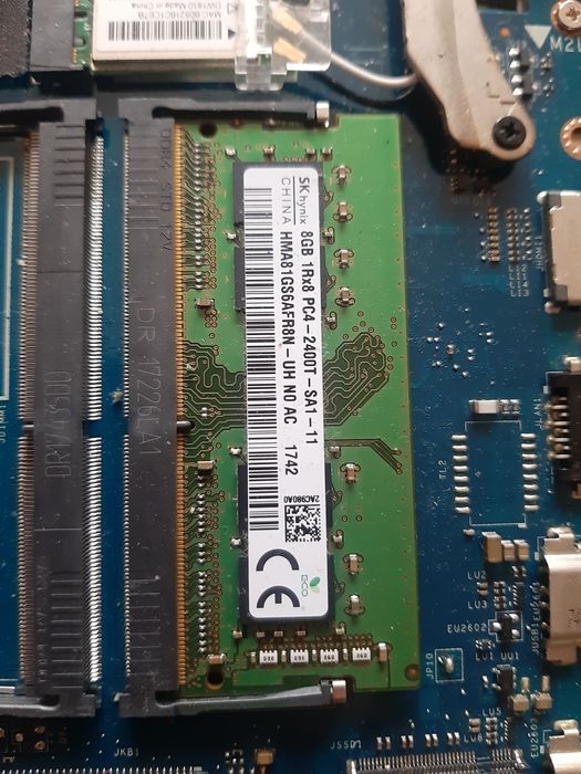 Dell Inspiron P35E display 17 ( citiți anuntul )