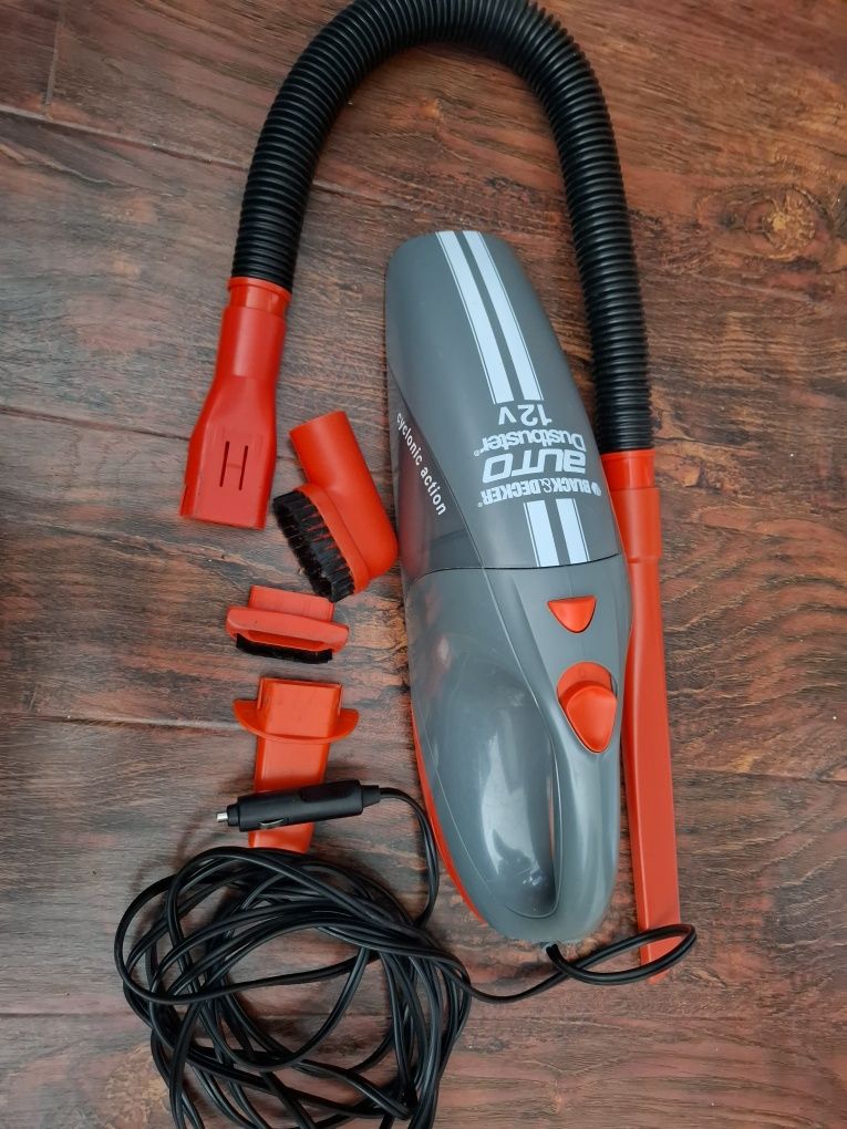 Aspirator Black Decker ciclonic action 12v