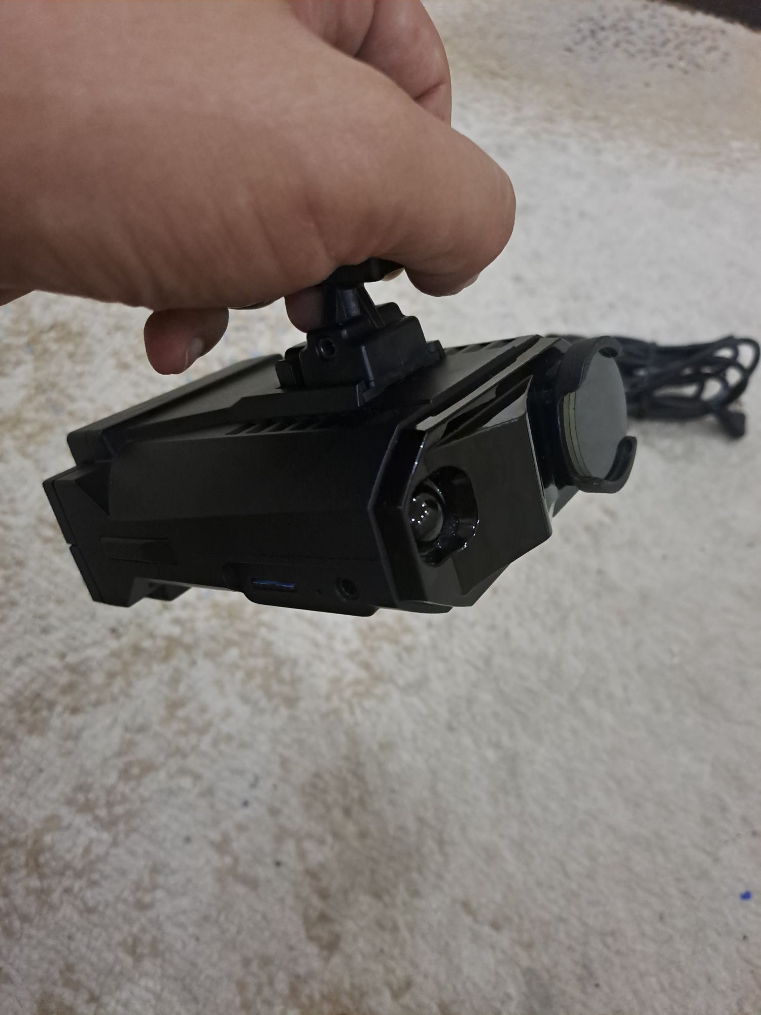 Антирадар Neoline 9700s Arginal Yengidek plyonkasi turibdi Antiradar