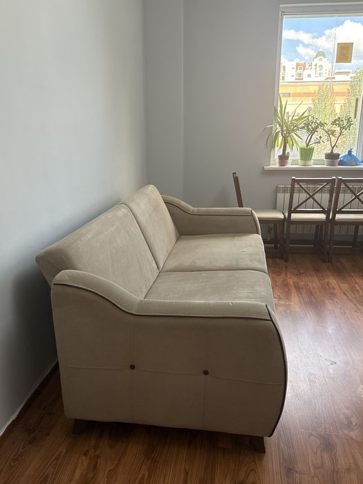 Продам диван с креслами