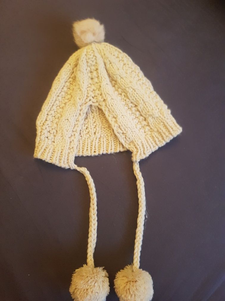Căciulă tricotata cu snur, mărime unică