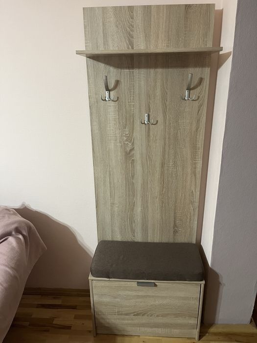 Cuier Hol cu posibilitatea de prindere și de perete