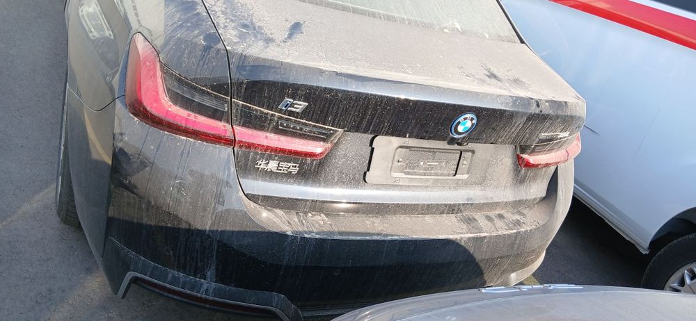 BMW i3 L35
Yili 2025
Probeg 0 
Nd40 
Narxi: 38200$