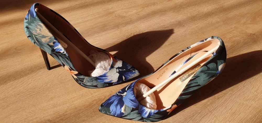 Промоция!!Обувки на цветя