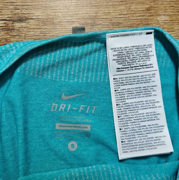 NIKE Оригинална дамска фланелка за фитнес / тичане размер S