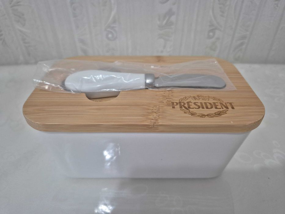 Продам масленку с ножичком