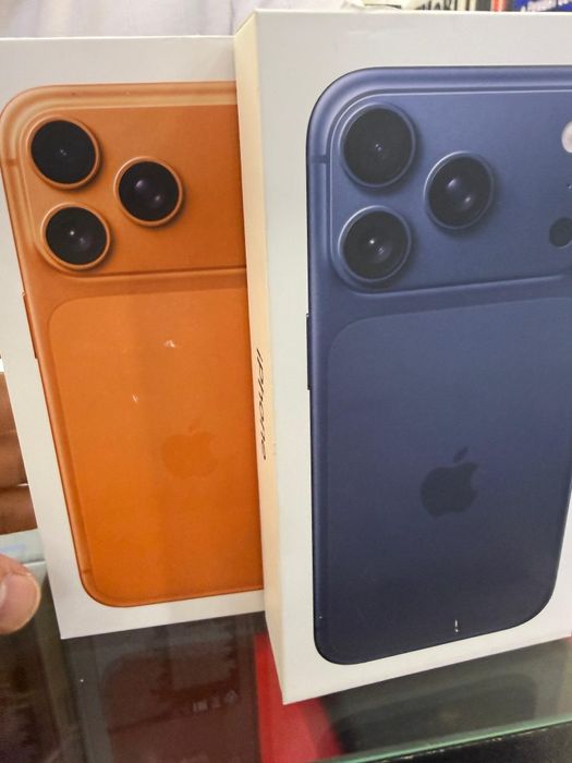 Продам iphone 17 pro 256gb