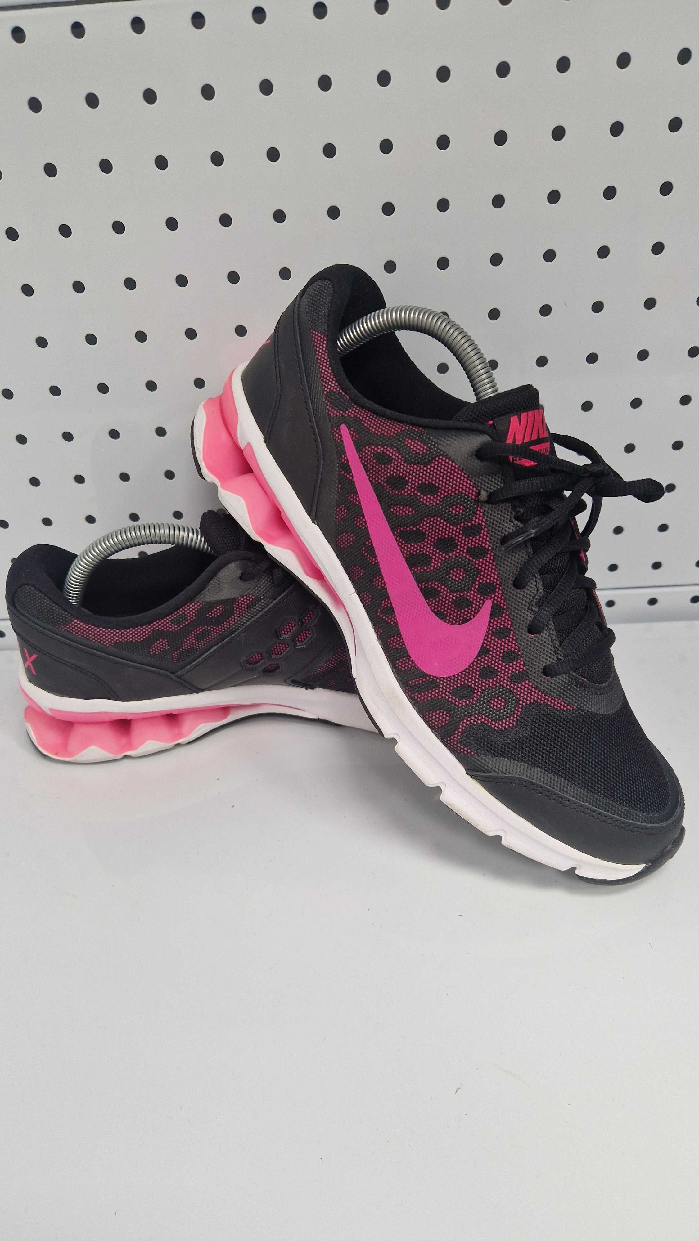 Оригинални дамски маратонки- Nike Fitsole Reax