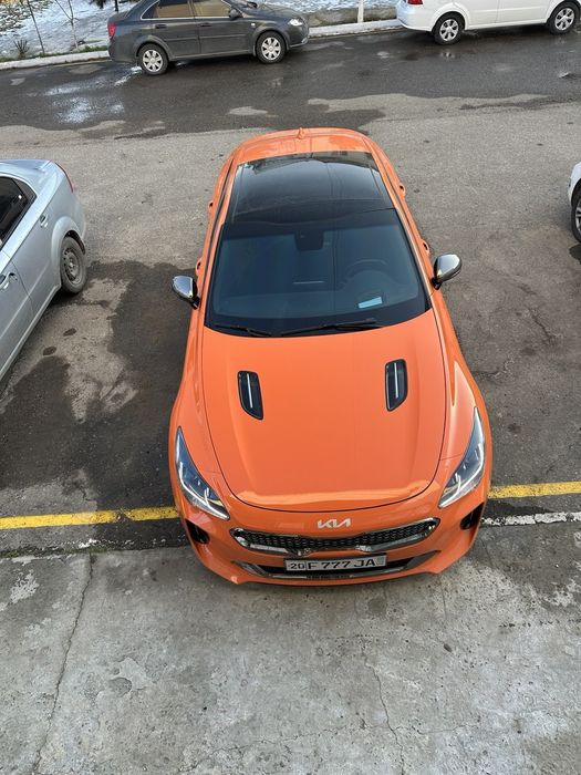 Кия Стингер 2022 йил 51минг км срочный сотилади