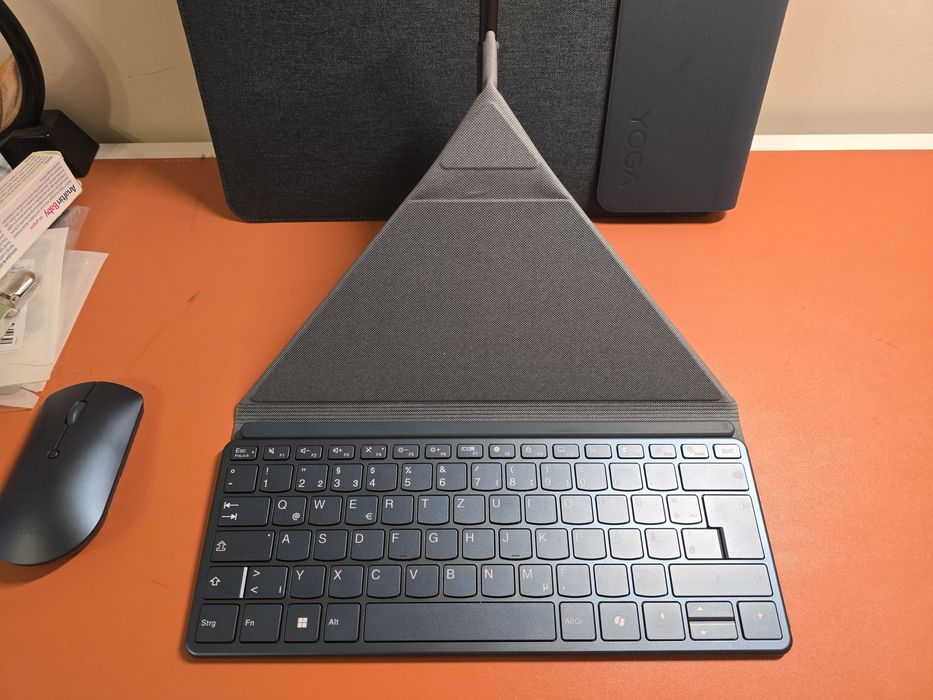 Lenovo Yoga Book 9i dual screen impecabil