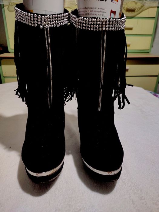 CIZME firmă recunoscută,Peluso-made in Italy.Noi.