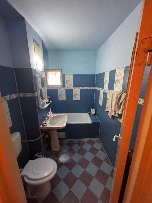 Apartament 3 camere decomandat, 66 mp, Deva – B-dul Decebal, etaj 4