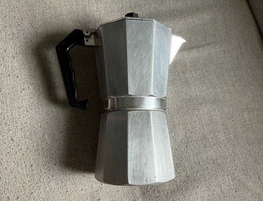 Cafetiera aluminiu 6 cesti 300ml pentru plita prin infuzie