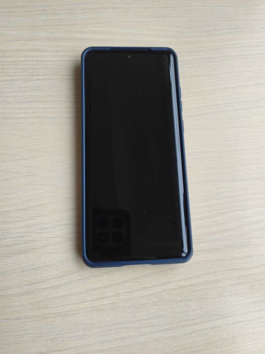 Vand telefon Motorola Edge 60 Fusion 12GB RAM -folosit 2 luni