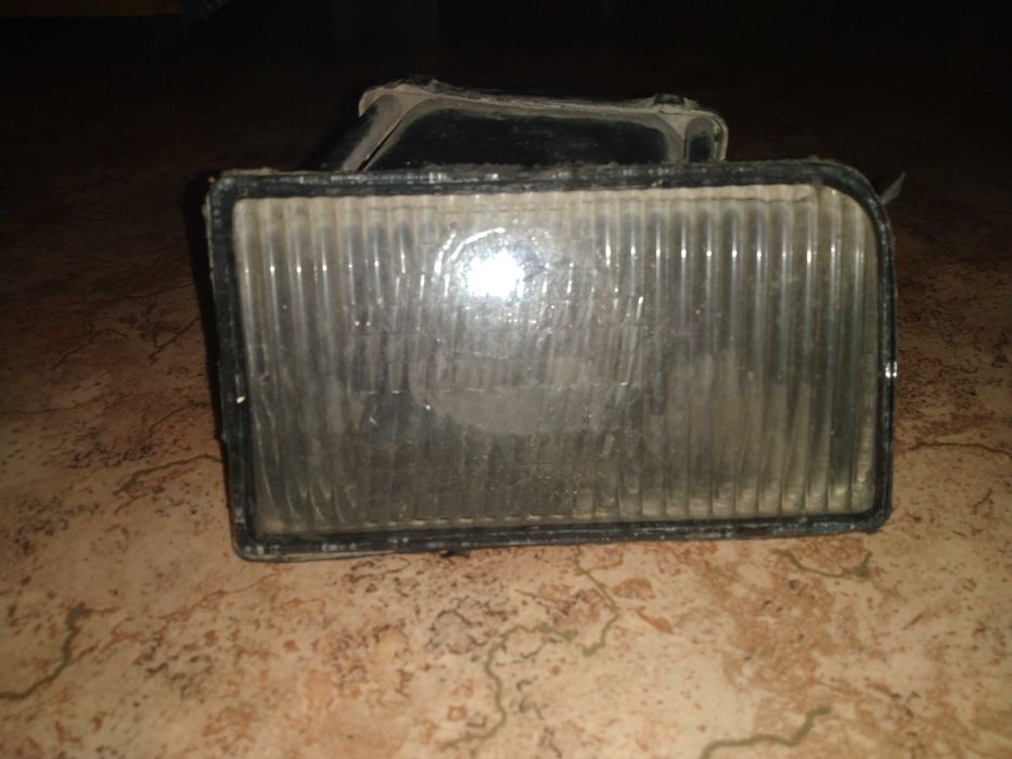 Продам Фару автомобильную.