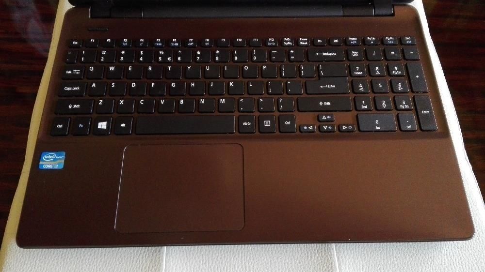 Acer E5-571,E5-572-placa de baza,display,incarcator,tastatura,incarcat