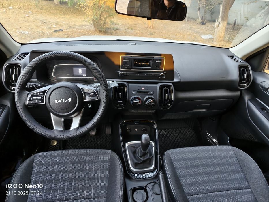 Kia Sonet 2025 yil
