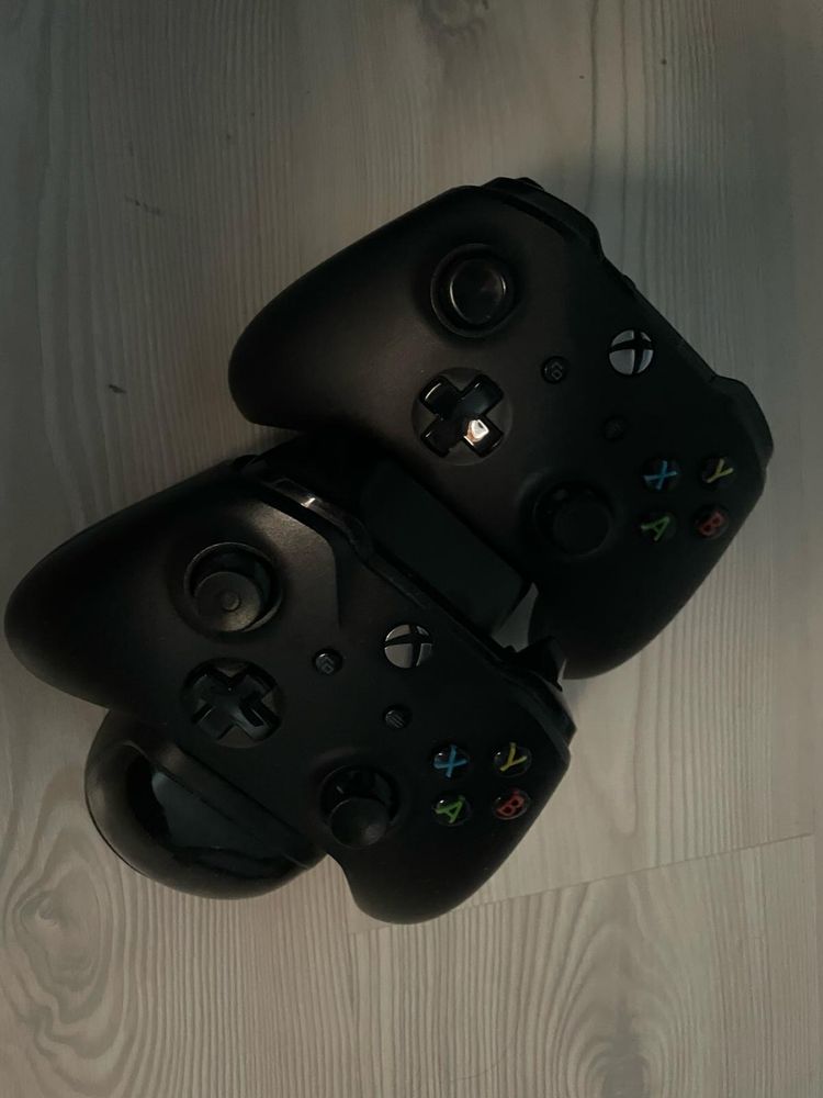 Vand consola Xbox one S