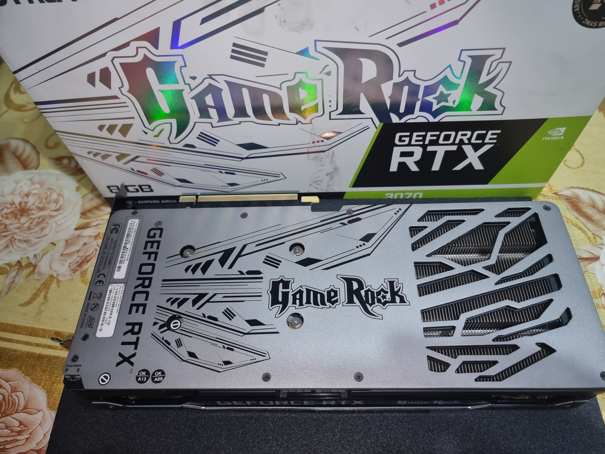 Продам топовая видеокарта Palit GameRock RTX 3070 8 гб