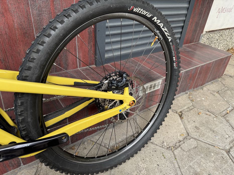 Santa cruz Megatower Carbon CC