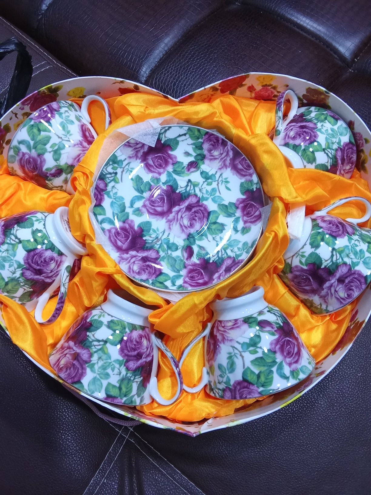 Продам сервис подарочный