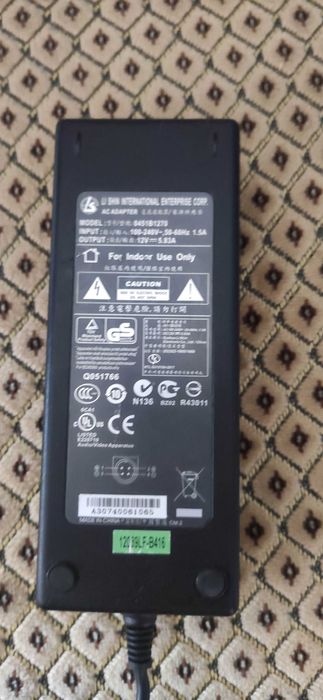 Alimentator/incarcator 12V / 6,67A , model Philips  MDS-080AAS12