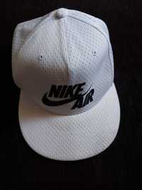 Шапка Nike Air , unisex 58 -62см обиколка , нова