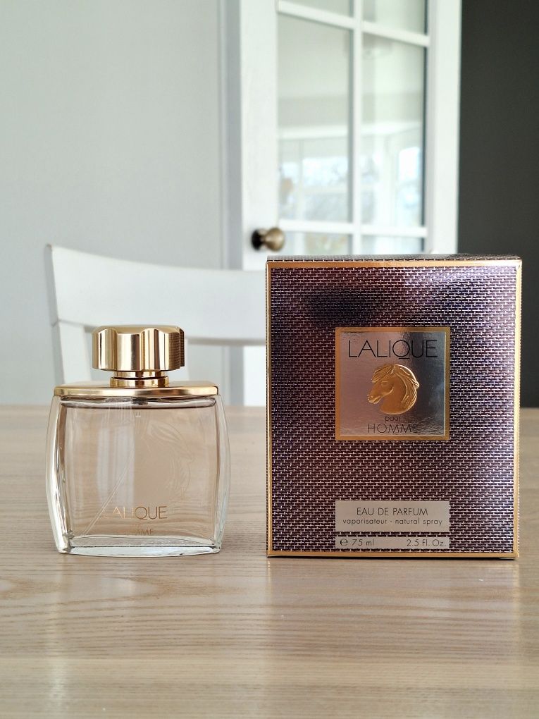 Lalique pour Homme Equus și Estee Lauder Pleasures for Men