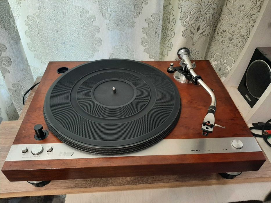 Проигрыватель пластинок Micro Seiki DD-5