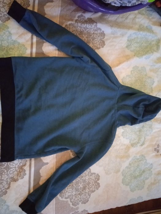 Детски суитчър на Зара